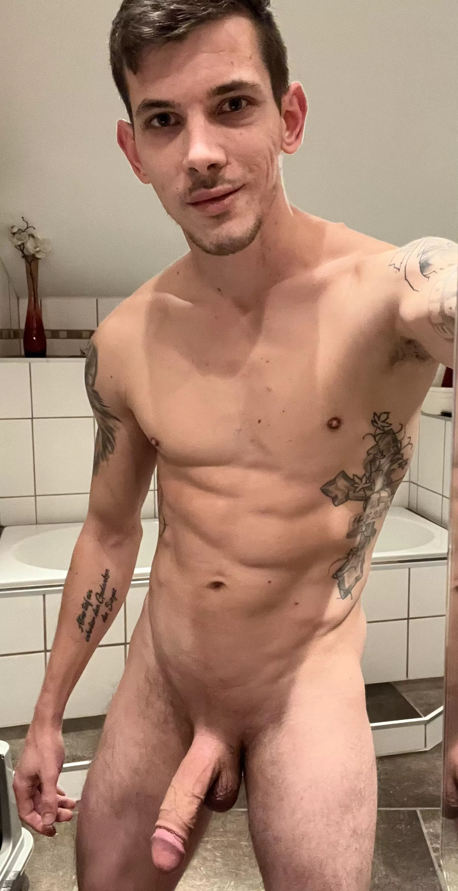 You look sexy, lets fuck