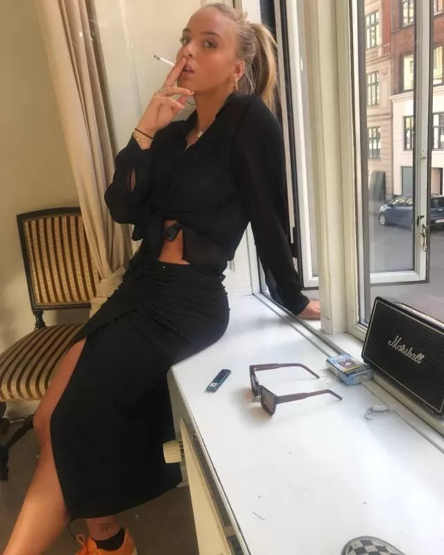 You love it when your coworker takes a cigarette break