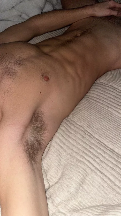 20 frat bro. Dm for snap. Must be fit. Hairy++