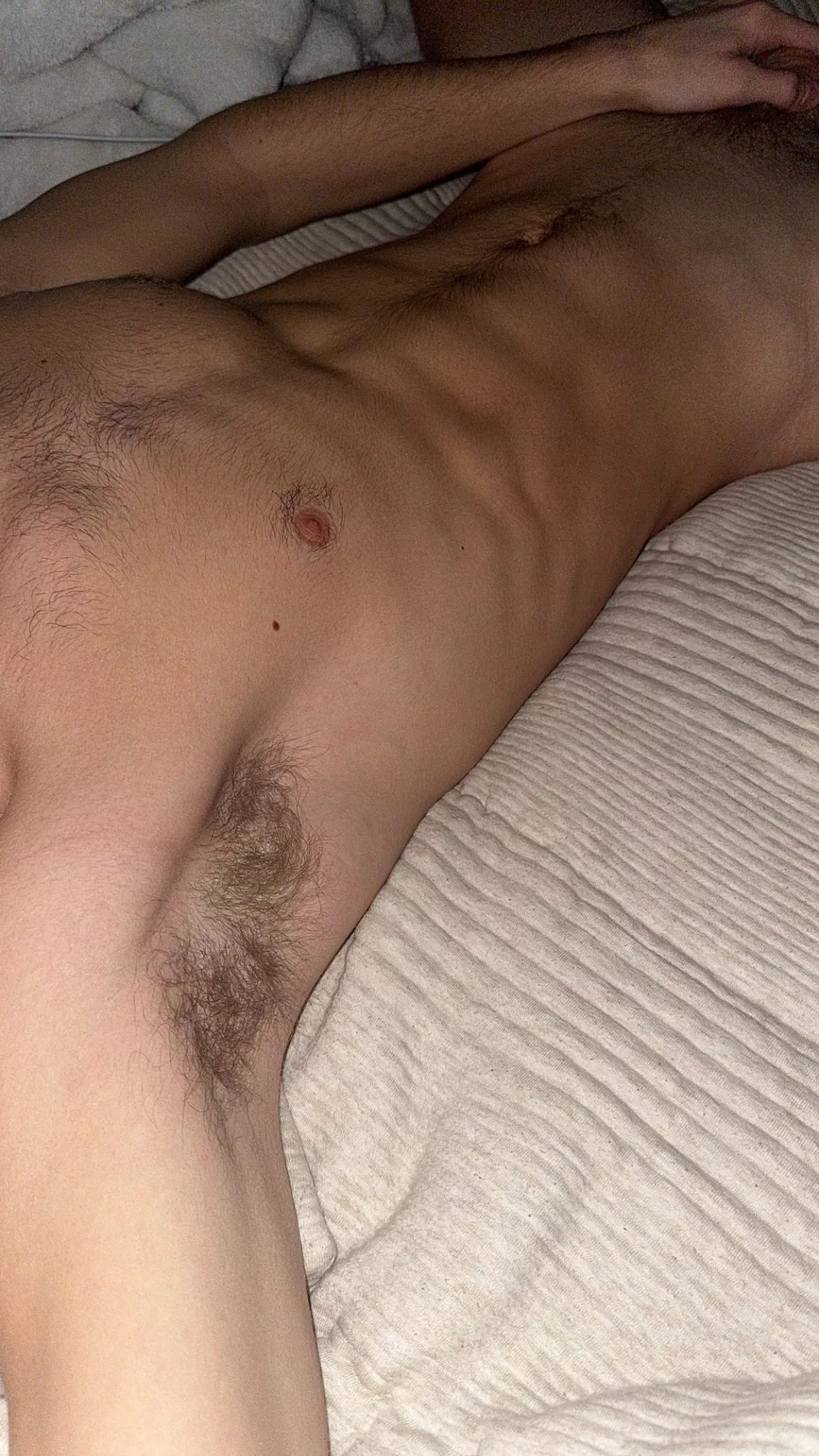 20 frat bro. Dm for snap. Must be fit. Hairy++