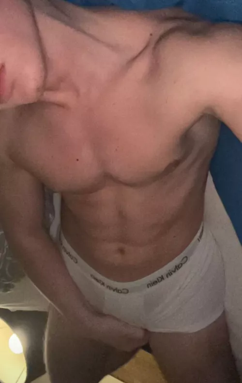 24 Swimmer, anyone wants to snap?