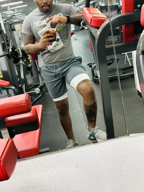 Can’t wait to go home and play some Baldur’s gate and watch MHA 💪🏾