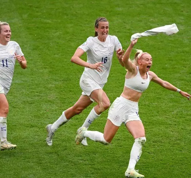 Chloe Kelly - English football