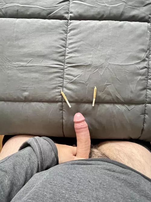 Come help me with one of these 1 gra(m) joints 😏