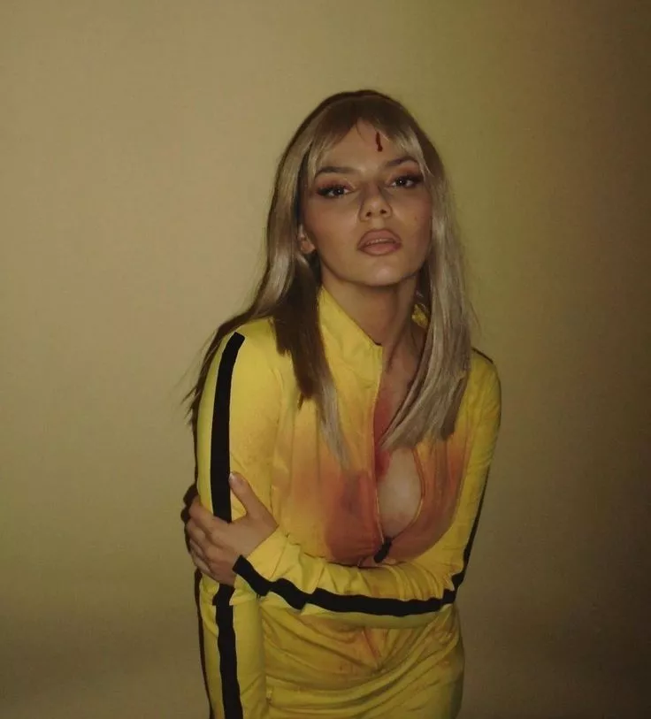 Dafne Keen Kill Bill cleavage