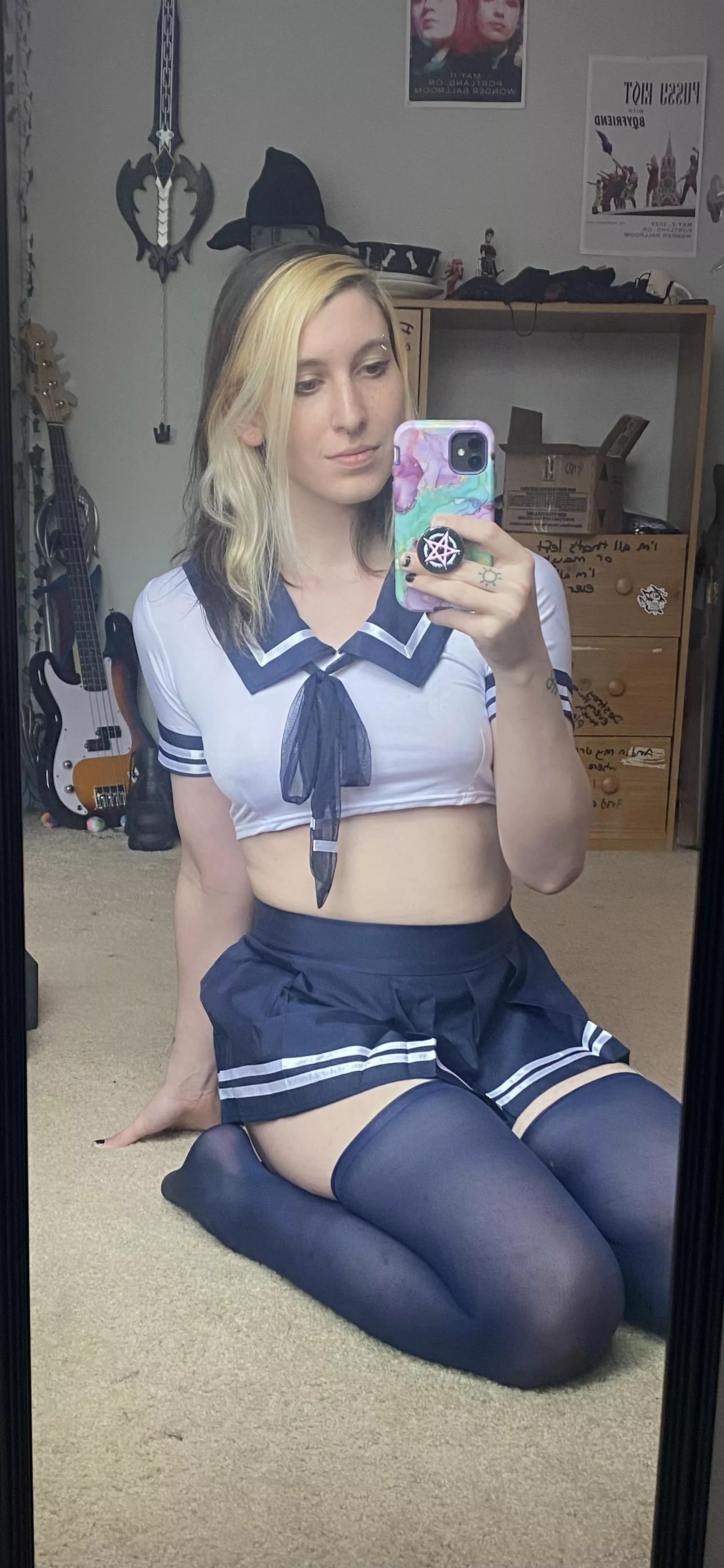 good morning senpai 🖤