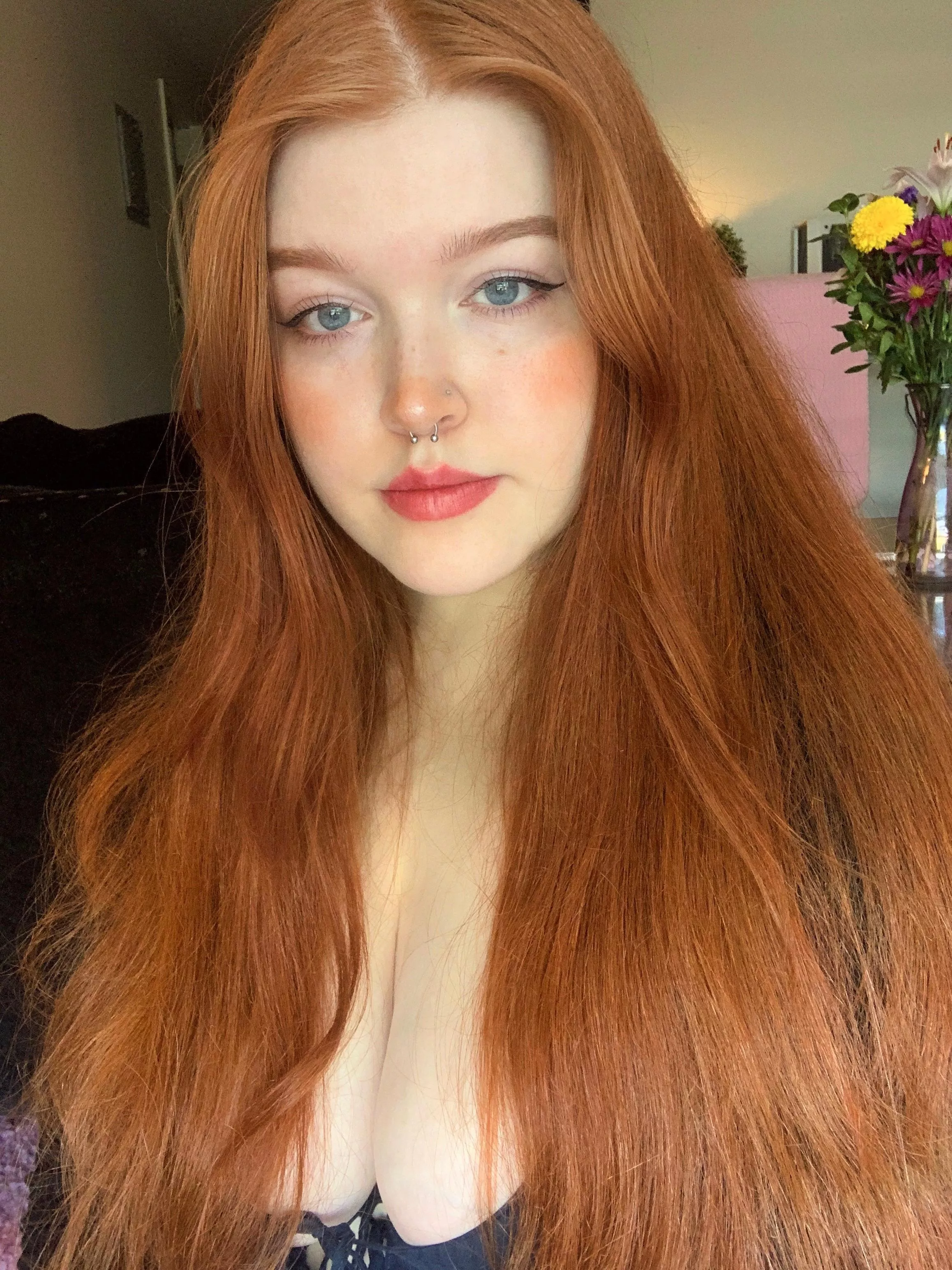 Happy Wednesday! 🧡 Would you marry a ginger or are we too wild?