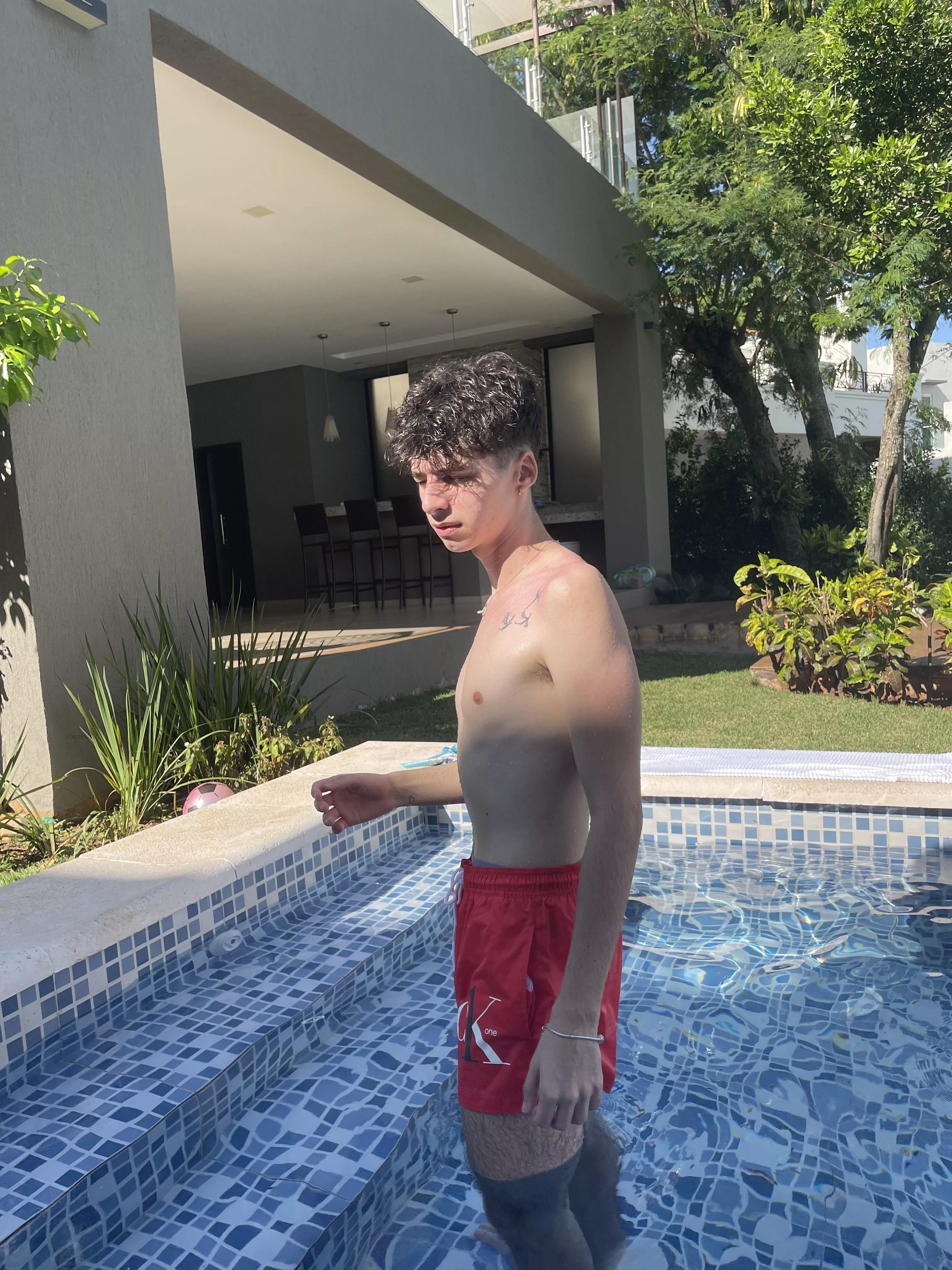 hiii anyone into overwatch here?🤗