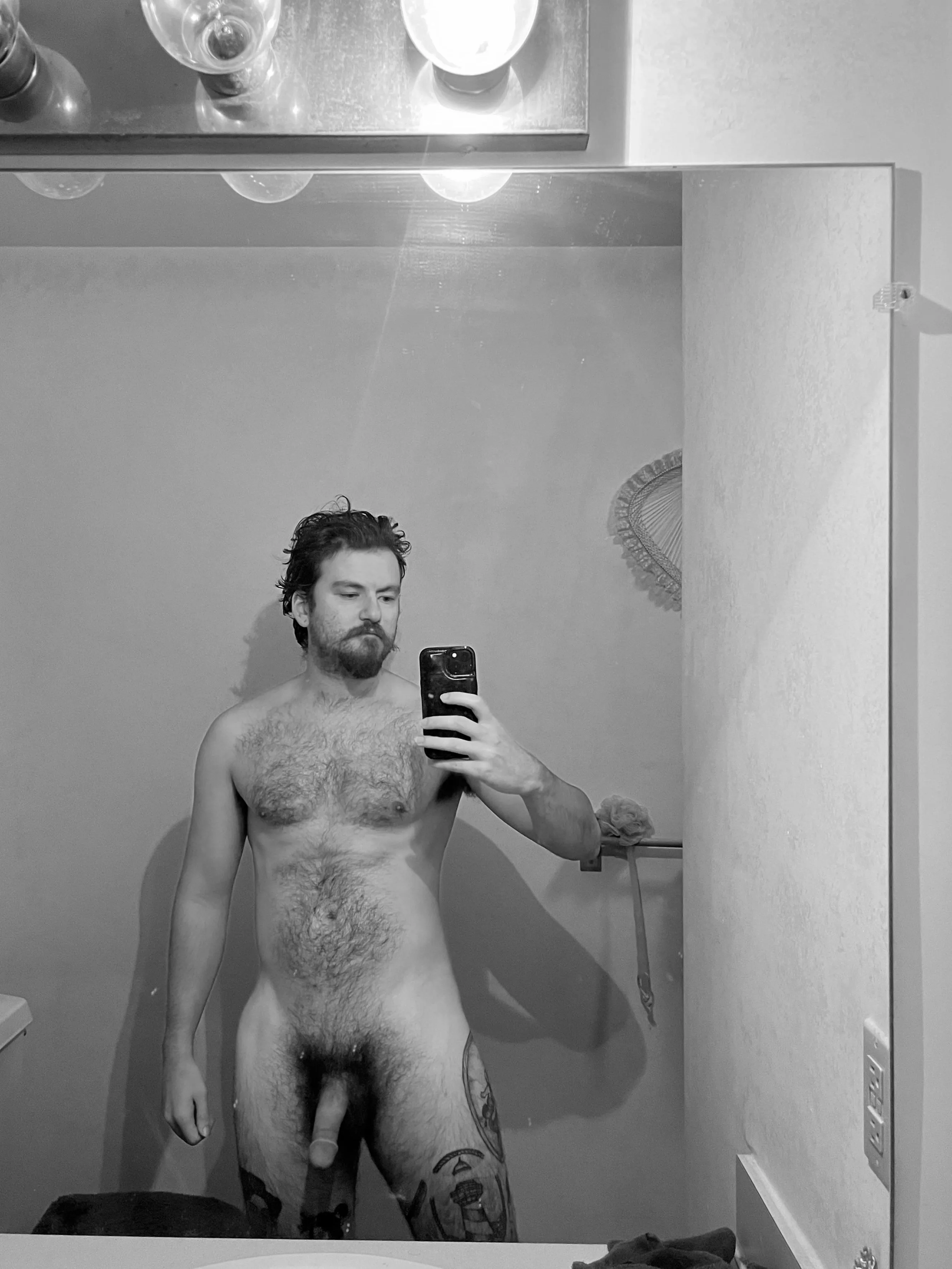 Hope y’all have a great day! I’m happy the weather is getting colder. 😁