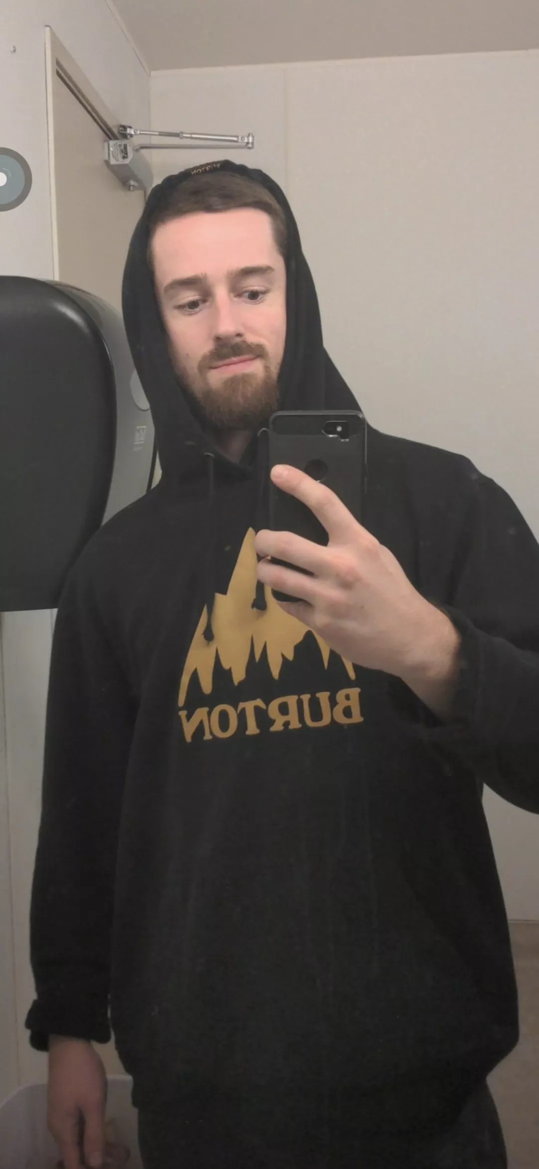 I love a good mirror selfie every now and then. 🦦