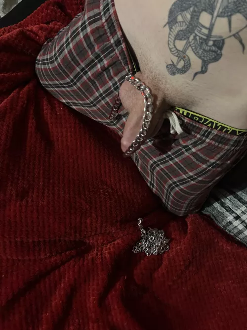 I love that during sex partner playing with chains with my dick