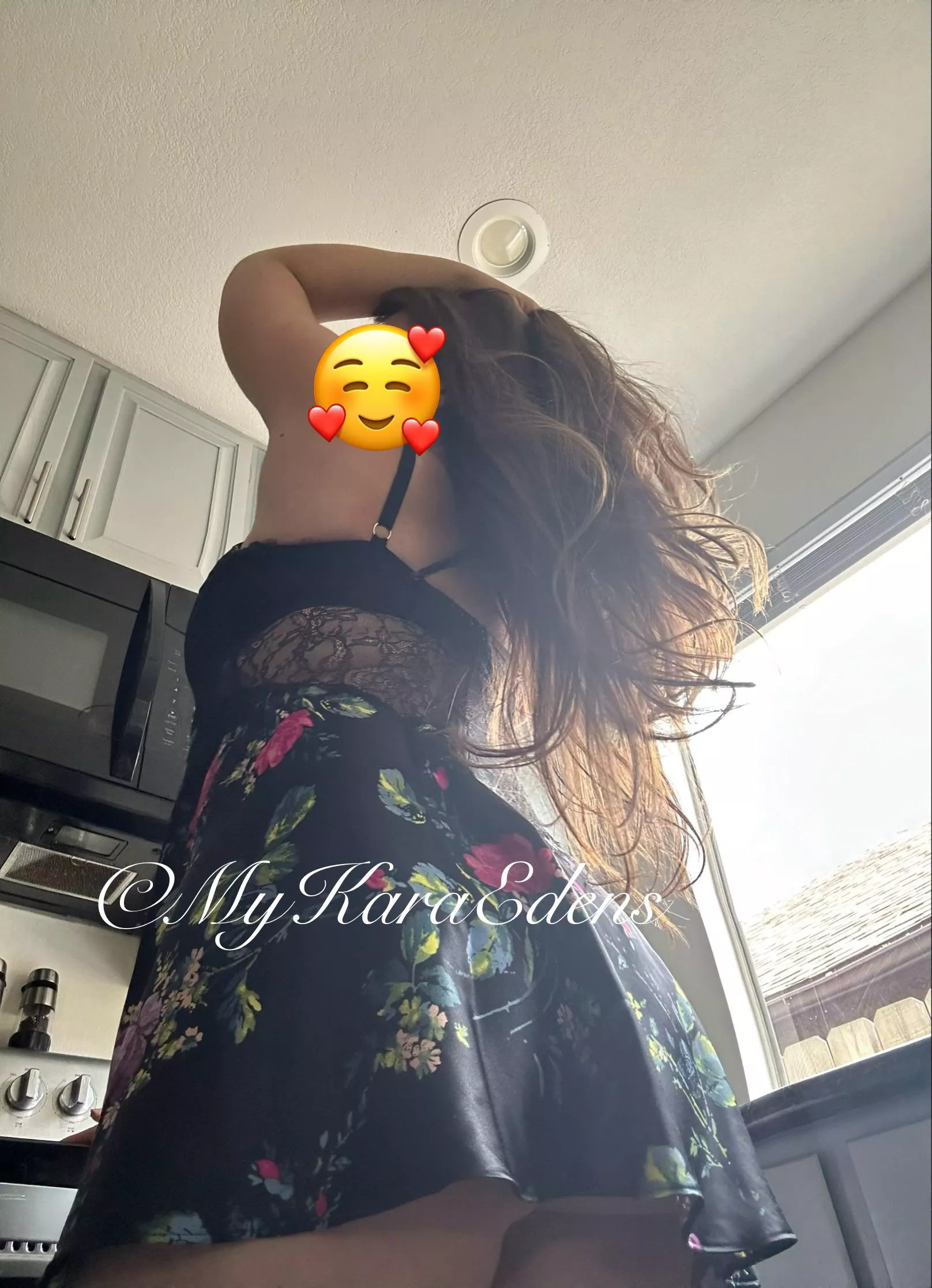 I think I need to brush my hair… 🤔