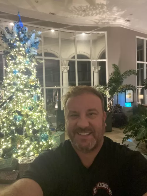 If my tree were any gayer I’m pretty sure Florida politicians would ban it!