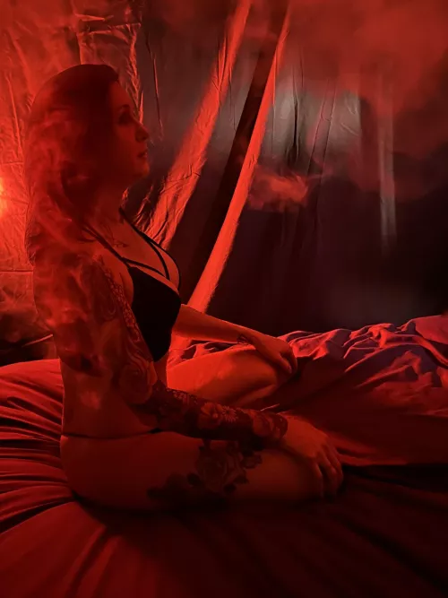 I’m a 44 year old milf want to date me Yes or No