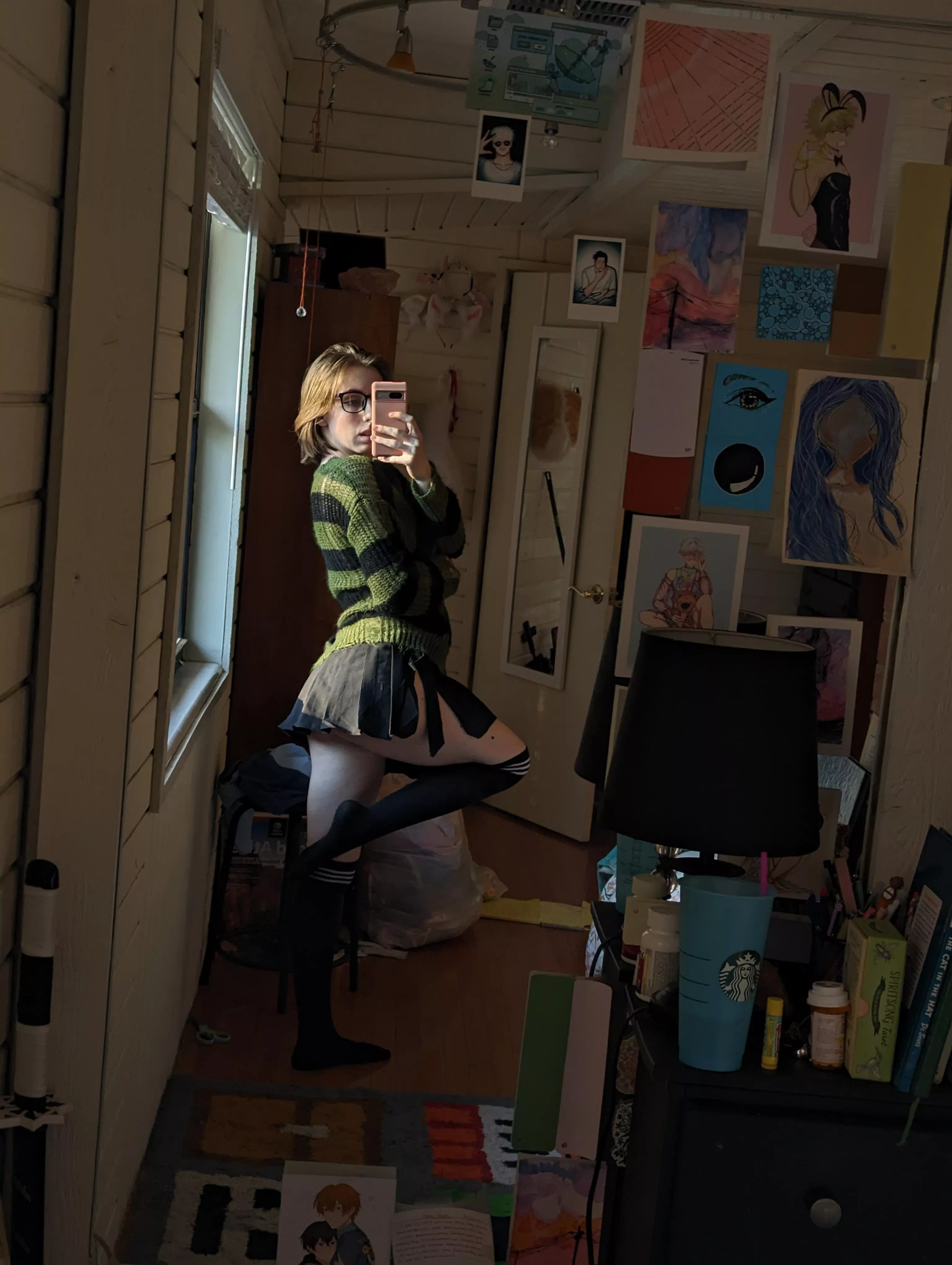 is the big shirt little skirt combo cute?