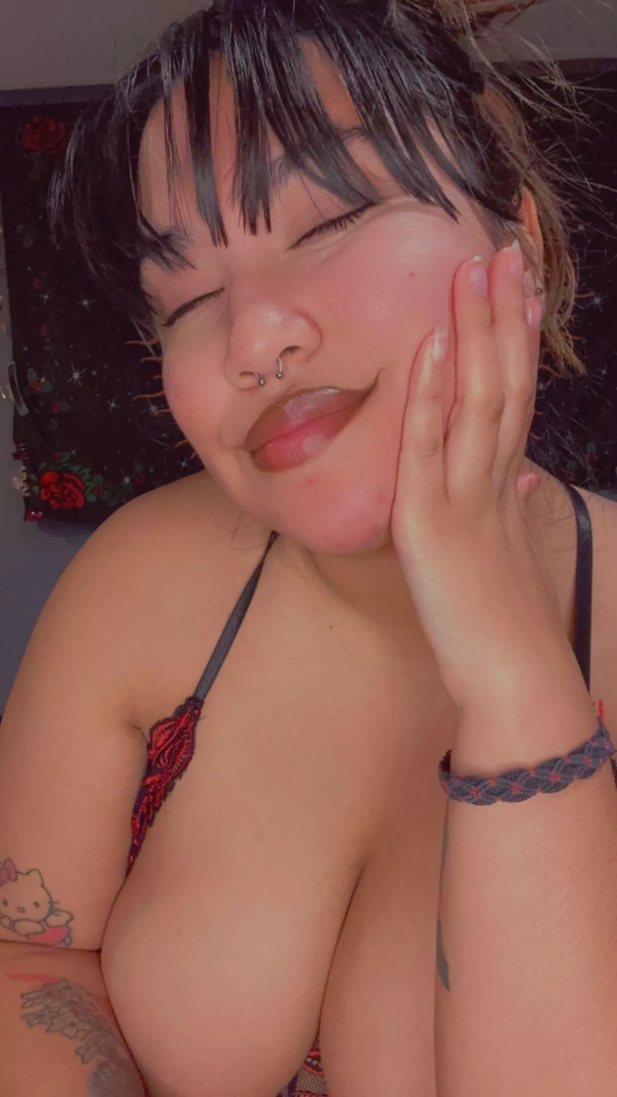 Just thinking about my someone eating me out 🫣