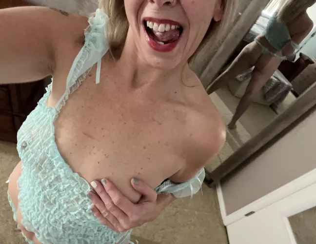 Looking for a cute younger cub to please me