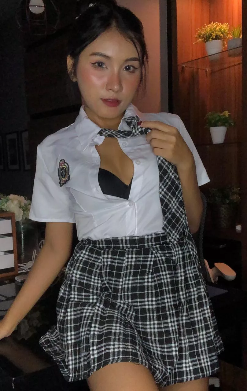 Love to do regular selfies when I'm tired and home alone