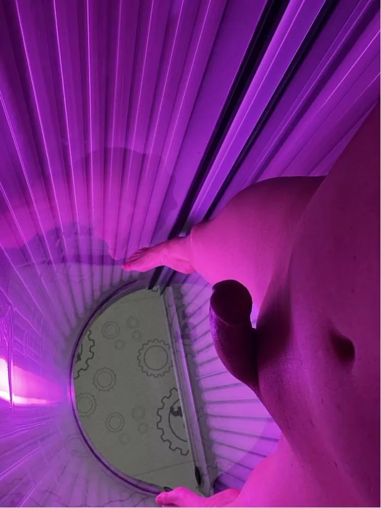 (M) post workout tan