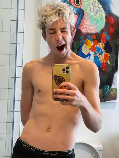 My face when they say Warzone 2.0 is better than MW2