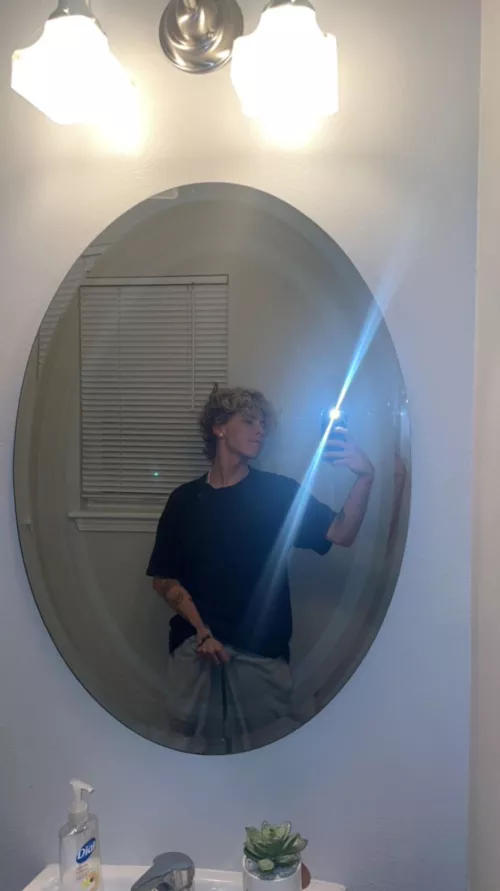 new to reddit 🤷‍♂️