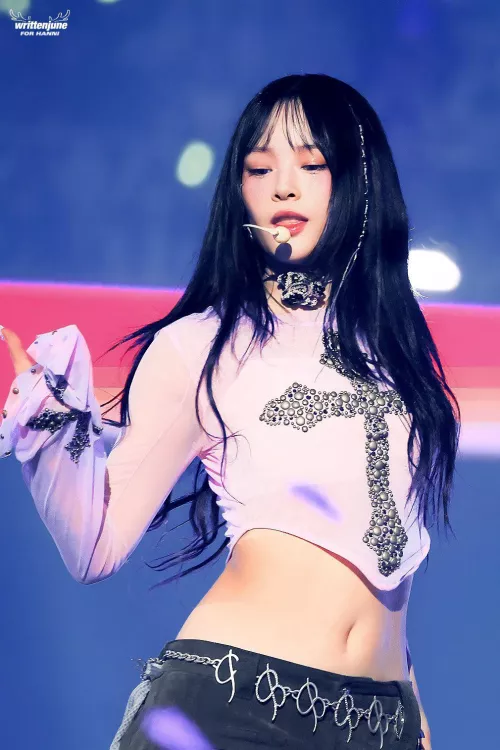 NewJeans - Hanni