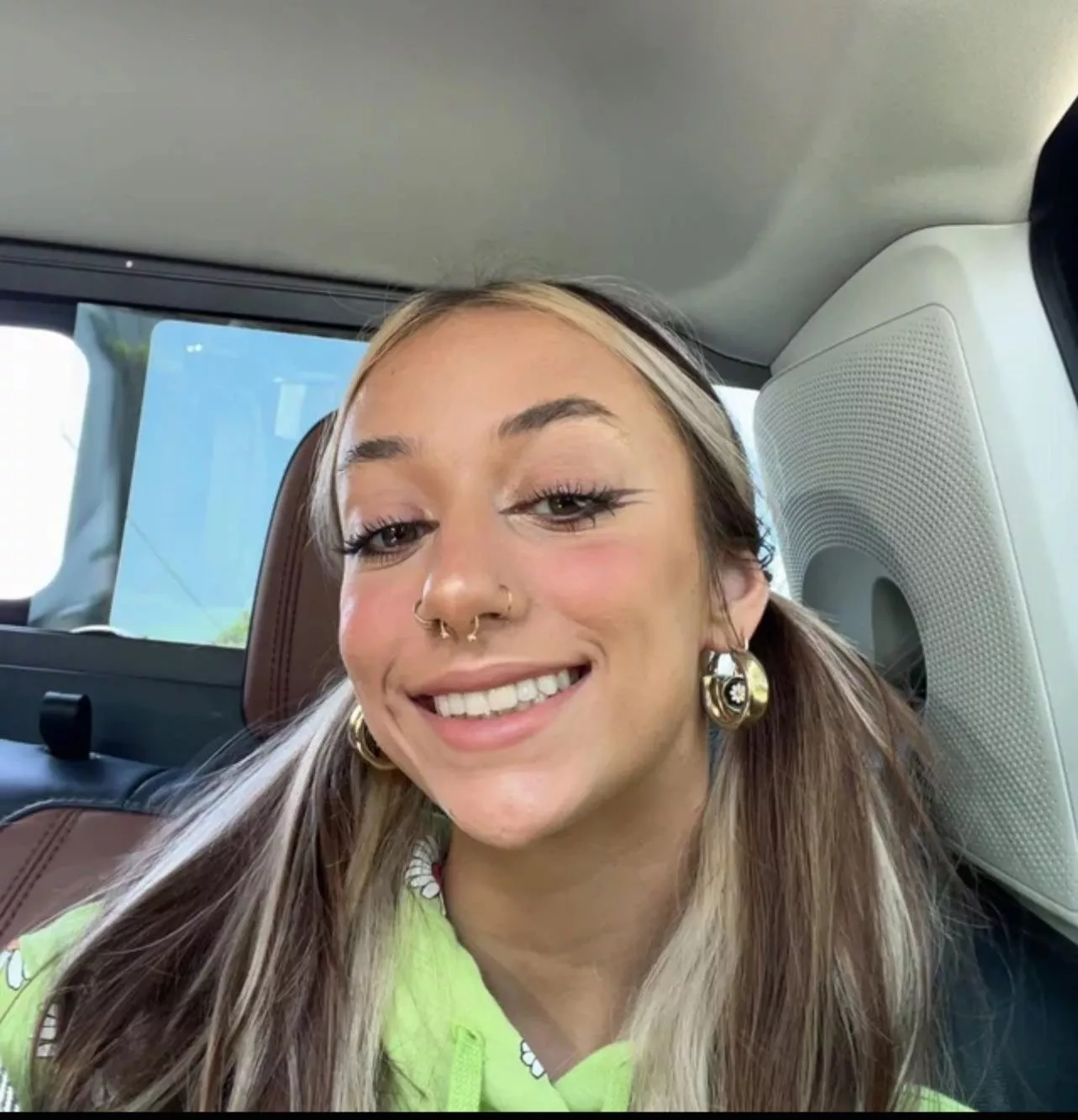 Normally wouldn’t just post faces but holy $#!% 😍 .. IUTR