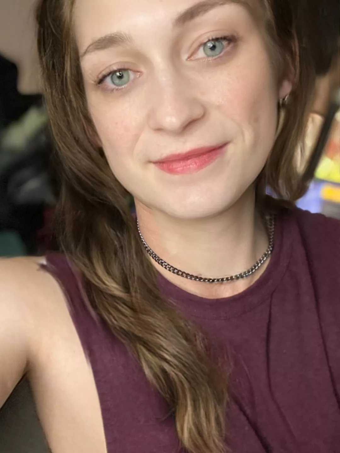 Okay no overthinking about having less makeup on than usual !