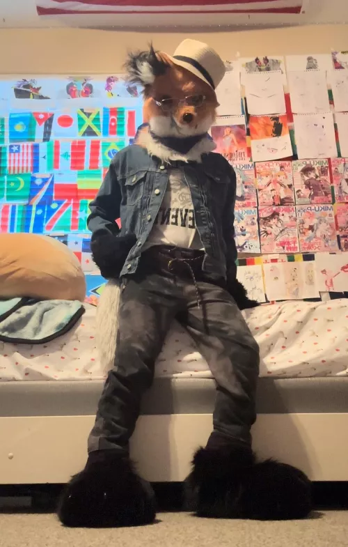 Outfit Test, think I nailed it 🦊