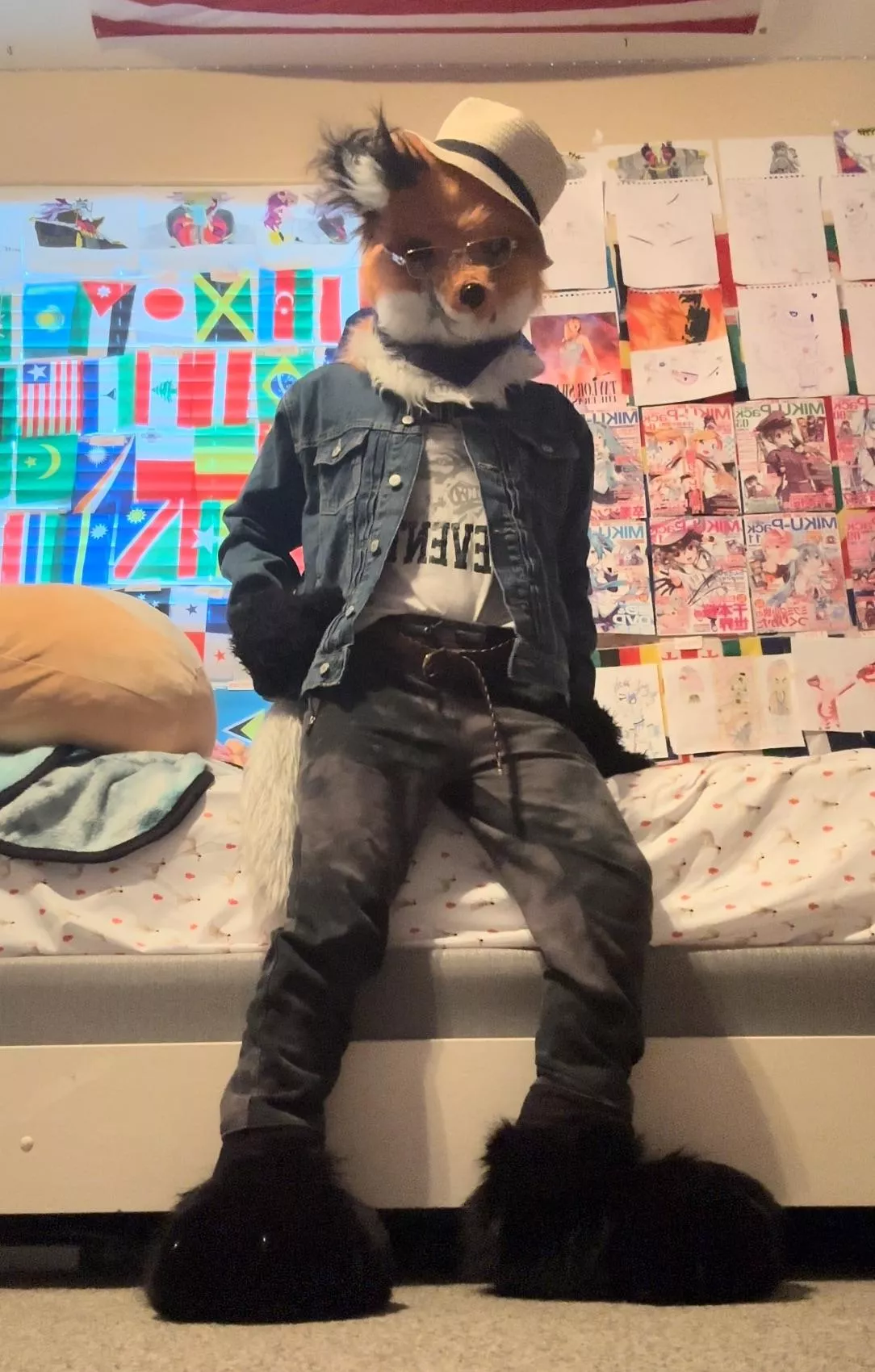 Outfit Test, think I nailed it 🦊