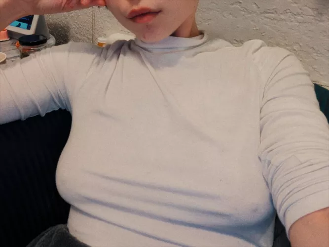 People have been so much nicer since I've stopped wearing bras