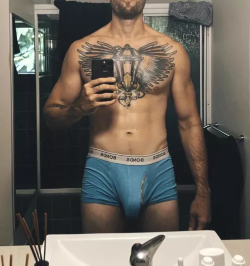 Sweaty mirror selfie