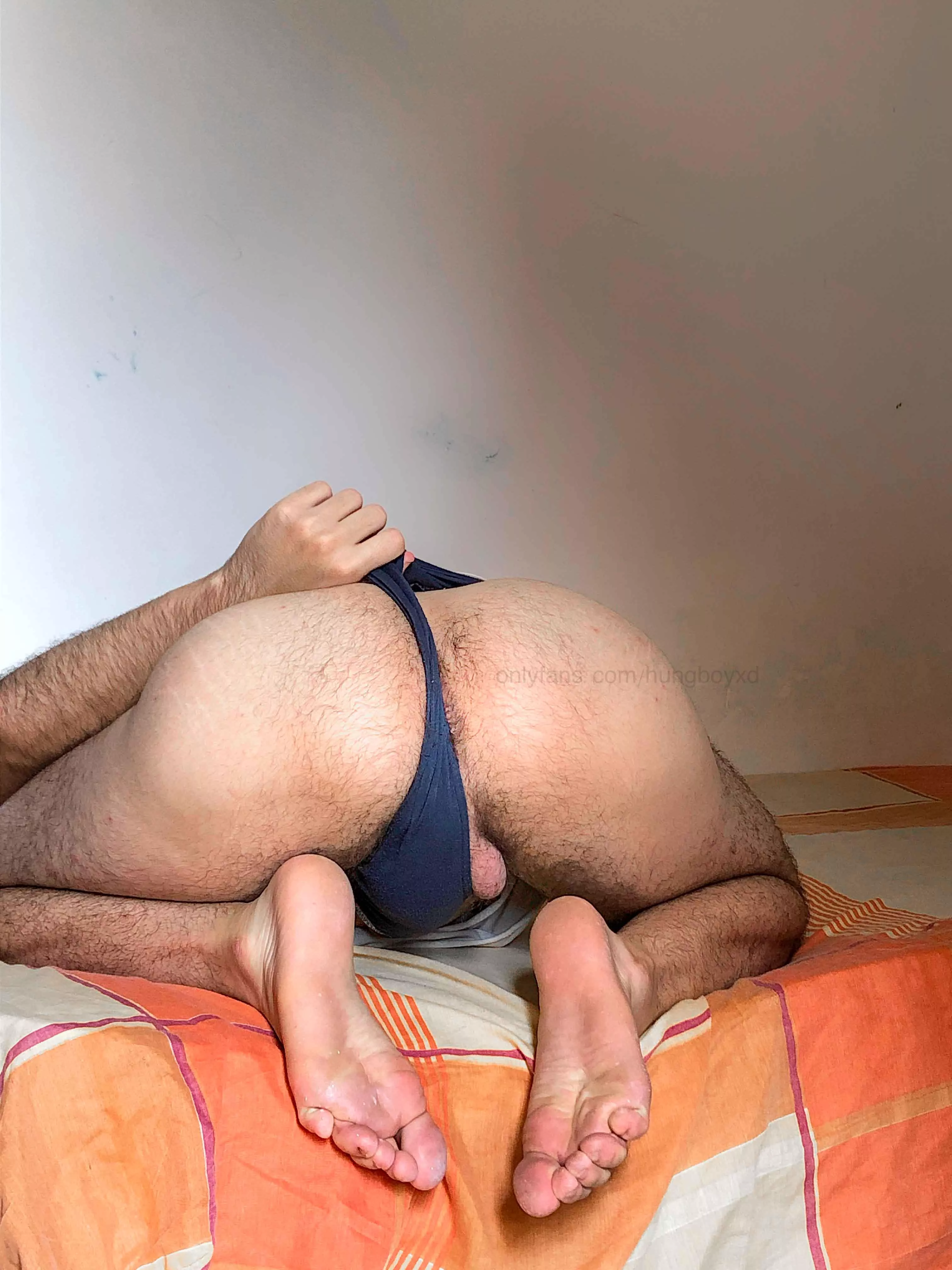 take a deep sniff and then i'll let you sniff my hairy ass!