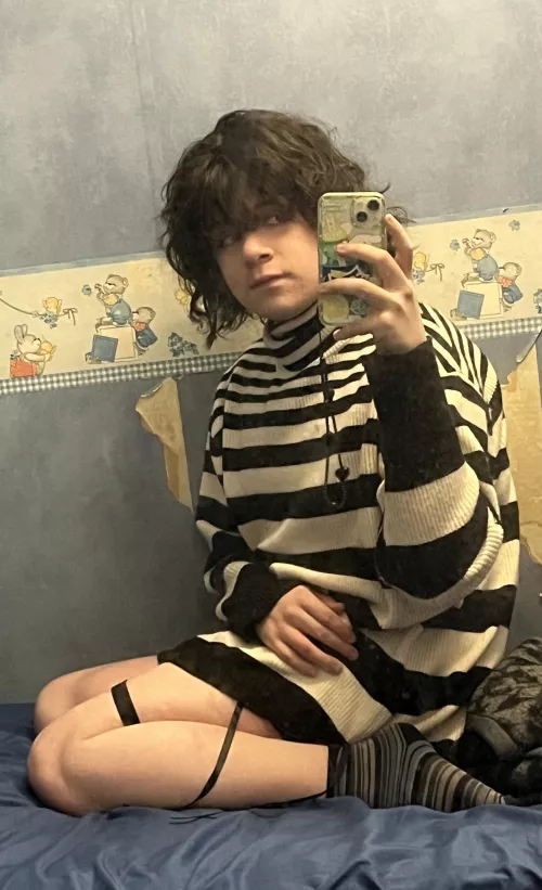 Tried some eyeliner today :3