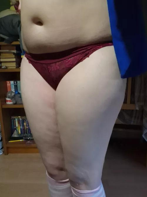 unstuffed, hungry <.<