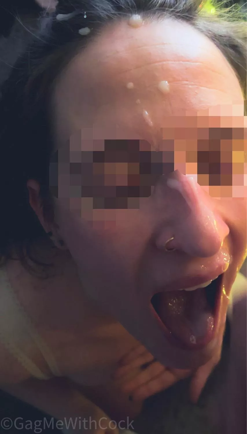 Warm facial by the tree 🌲