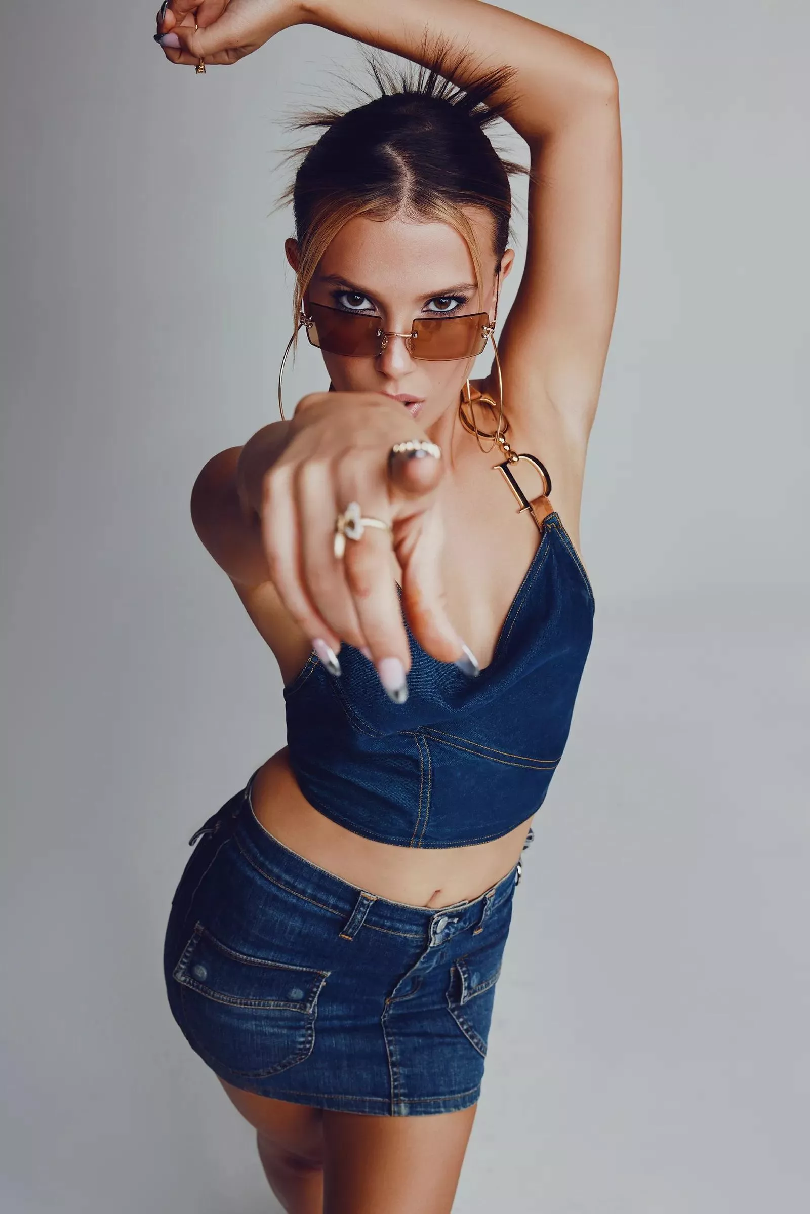 What are you doing if she looks at you like this?