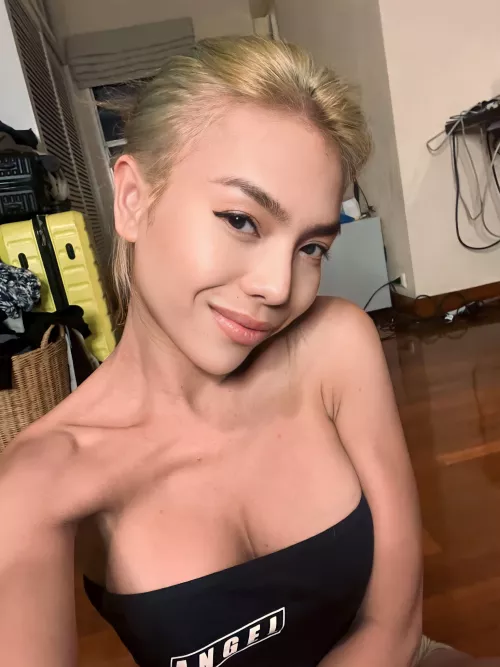 Would you let me be your gf for just one night? 😘😉