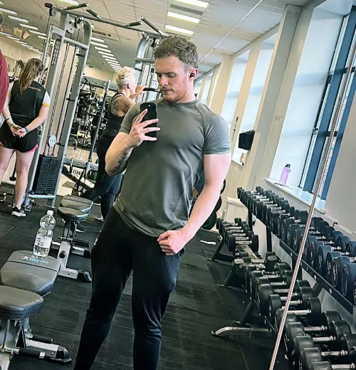 28 M Irish, wanna make horny guys cum. Snap davidreilly08