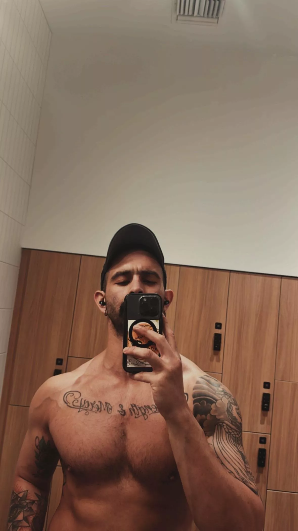 Antenna ass ears 😭