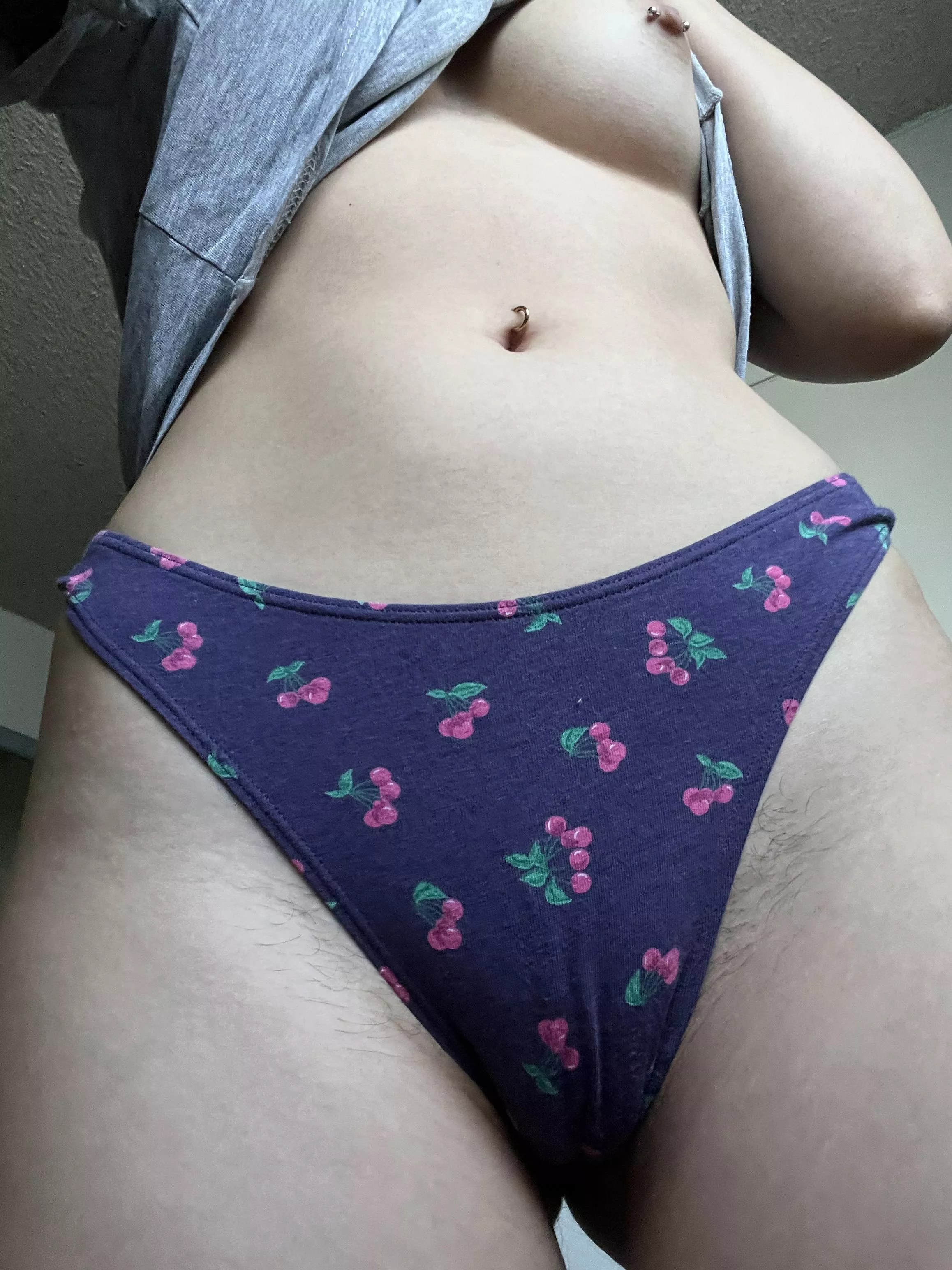 Anyone want a taste of some cherries? [f]