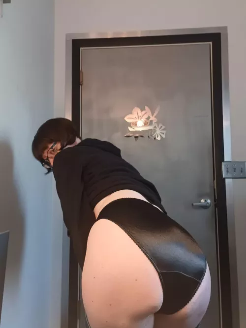 Being a mom hasn't stopped me from having fun