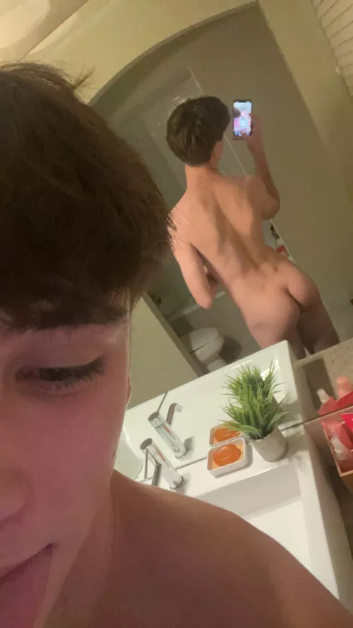 Dm with pic for snap :)