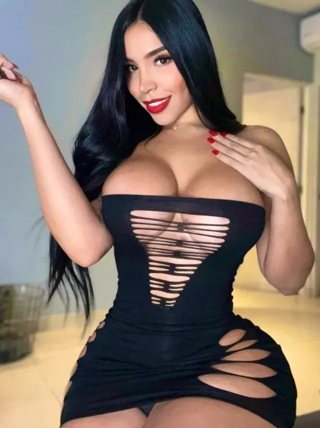 Ennid in her little black dress