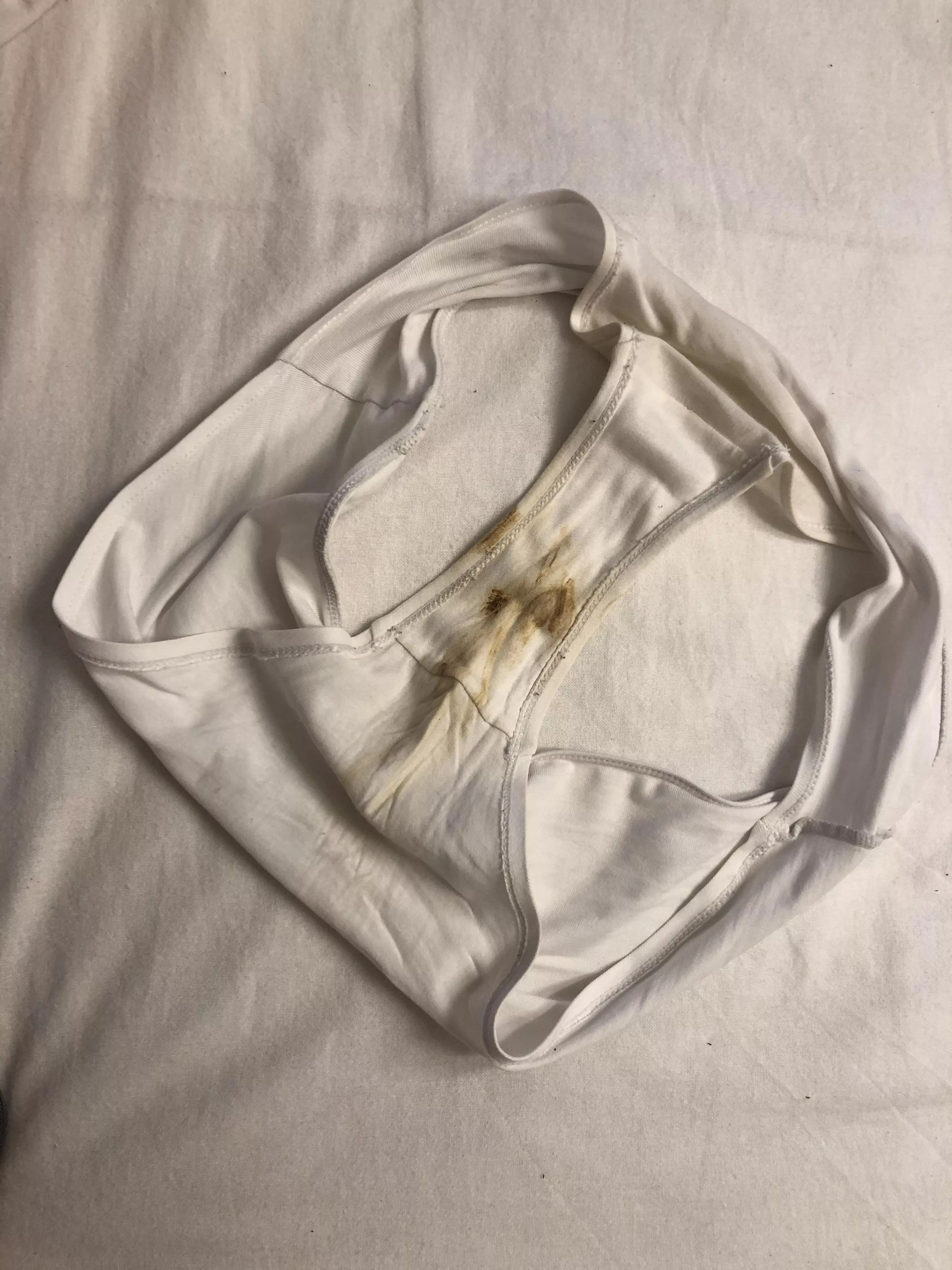 Fully natural 3 day wear - skid, sweat, a little bit of pee