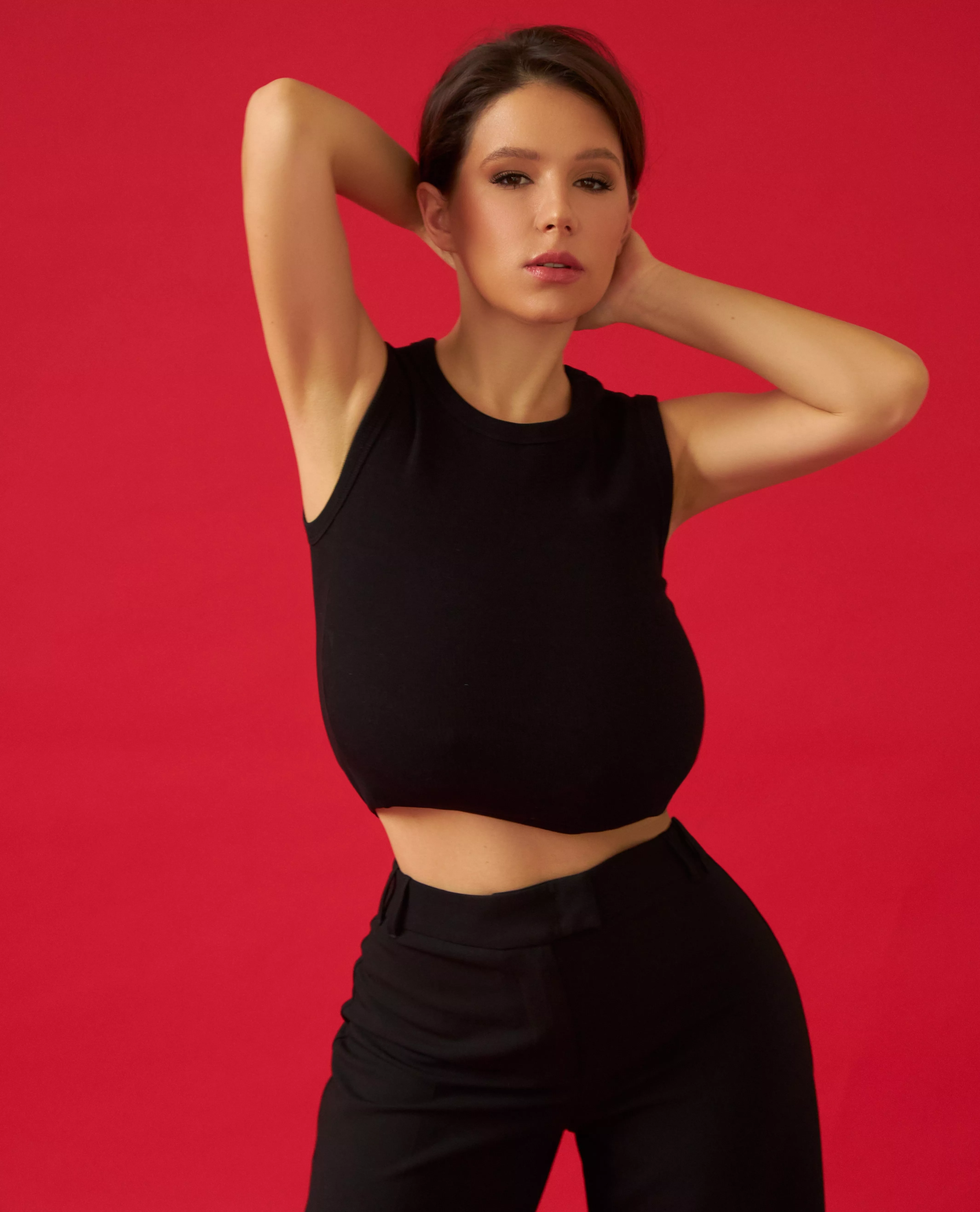 Here is the proof that it is possible to have big breasts and not wear a bra !