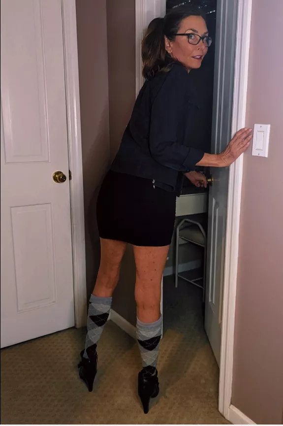 Hi, can this 63F cum in?