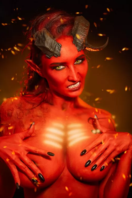 Karlach (Baldur's Gate 3) cosplay by JuliusDrow