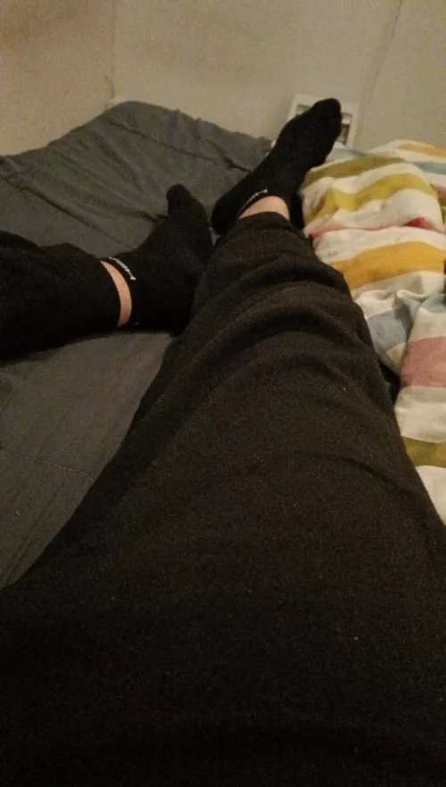 Looking for a long term something. Face is a must. I'm 20 yo. SC: johnsendphoto