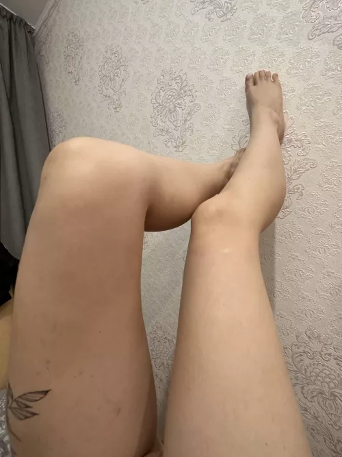 This is probably my favorite picture of myself. Great angle, don't ya think? 😉